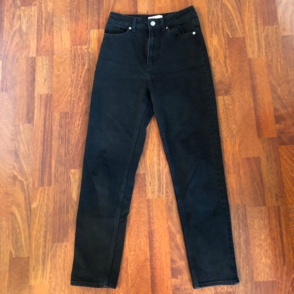 H&M Black High Rise Straight Leg Jeans Size 2